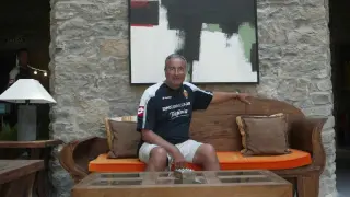 Jesús Villanueva, jefe de los servicios médicos del Real Zaragoza entre 1982 y 2014, en el Hotel Monasterio de Boltaña (Huesca) en la pretemporada del equipo en 2006.