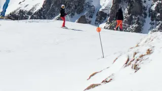 El dominio 100k Astún-Candanchú ofrece en esta Semana Santa 37,5 kilómetros esquiables.