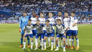 El once inicial del Real Zaragoza este domingo frente a Las Palmas en La Romareda.