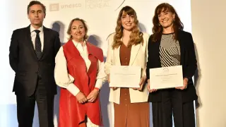 Noelia Ferruz, investigadora zaragozana recoge el premio L'Oreal Unesco.