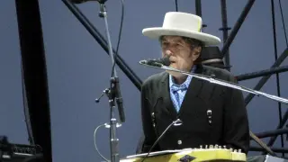Bob Dylan, en su concierto en Zaragoza en 2008.