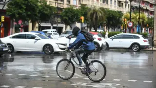 En la capital aragonesa ha empezado a llover poco después de las 16.00 de este martes