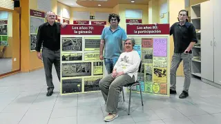 Miguel Ezquerra, Paco Luján, Juan Carlos Crespo y Carmen Valencia, en la asociación de vecinos de San José.