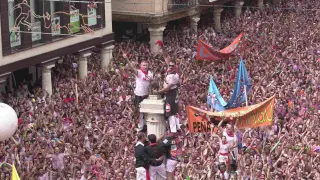 La Puesta del Pañuelico al Torico en las Fiestas de la Vaquilla en Teruel.