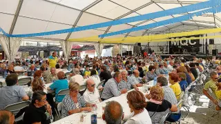 Comida popular y Orquesta de las fiestas de Ayerbe de 2015