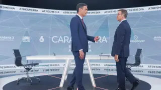 Sánchez y Feijóo en el debate de Antena 3