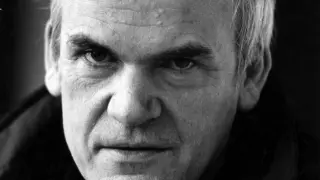 El gran escritor, apasionado de la música y el cine, Milan Kundera (1929-2023).