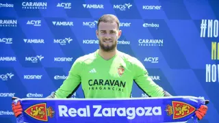 Presentación de Gaetan Poussin, nuevo portero del Real Zaragoza, en La Romareda