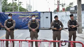 July 13, 2023, Bangkok, Thailand: BANGKOK, July 13, 2023 - Police officer Set up barbed fences, containers Around the area parliament of Thailand building, to prevent protesters from invading And prepare police officers, ambulances in the area...13/07/2023[[[EP]]]
