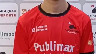 El joven jugador internacional Alejandro Vivó