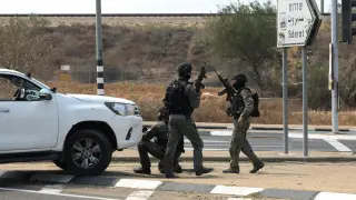 Israeli security take (47150216)