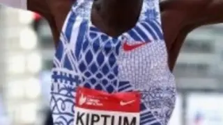 El keniano Kelvin Kiptum destroza el récord del mundo de maratón en Chicago