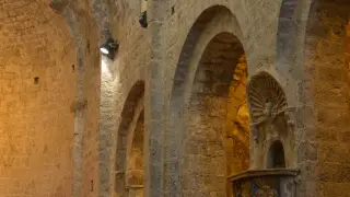 Interior del monasterio, considerado una joya del románico.