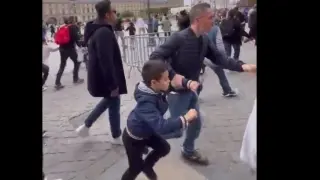 Evacuado el Louvre por riesgo a un atentado terrorista.