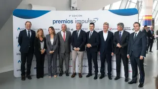Representantes de las entidades que organizan los premios Impulso de Mobility City, en el Pabellón Puente de Zaragoza.