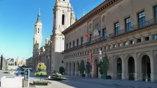 Fachada del Ayuntamiento de Zaragoza en la plaza del Pilar.