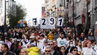 Manifestación en memoria de los ancianos fallecidos en las residencias durante la primera ola de la pandemia en Madrid