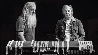 Rick Rubin (izquierda) y Paul McCartney en 'McCartney 3, 2, 1'.