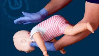 Policías Municipales salvan la vida a un bebé que se asfixiaba con sus propios mocos en una casa de Vicálvaro..POLICÍA MUNICIPAL DE MADRID..02/01/2024 [[[EP]]]