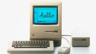 Fotografía cedida por el Computer History Museum (CHM) donde se muestra un ordenador personal (PC) Apple Macintosh de 1984.