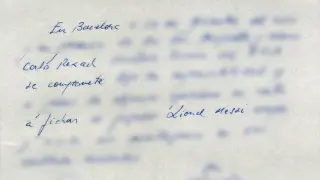 La servilleta sobre la que se escribió la promesa del FC Barcelona de contratar por primera vez al jugador argentino Lionel Messi