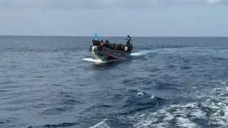 Salvamento Marítimo intercepta un cayuco con 80 migrantes subsaharianos a 3,5 millas de la isla de El Hierro..SALVAMENTO MARÍTIMO..18/04/2024 [[[EP]]]