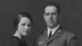 El piloto Antonio Salueña Lucientes y su mujer Eloísa Salueña Subías.