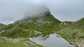 Ibón del Pirineo.