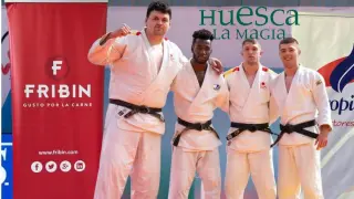Los judokas binefarenses, durante la competición.