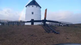 Así ha quedado el molino de Ojos Negros, joya del patrimonio industrial turolense.
