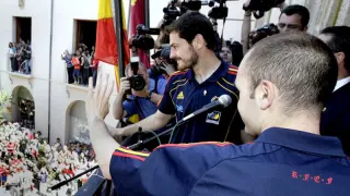 Casillas e Iniesta, en Murcia, con la selección