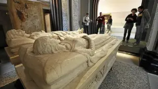 Los sarcófagos de los Amantes son los más visitados del conjunto patrimonial de San Pedro.