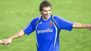 Leo Ponzio, sonriente, en un entrenamiento del Real Zaragoza. Imagen de archivo.