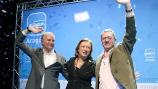 Eloy Suárez, Luisa Fernanda Ruid y Alberto Ruiz Gallardón, esta mañana en Zaragoza