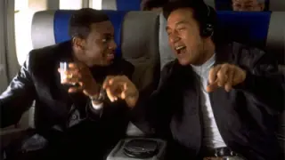 Jackie Chan (derecha) junto a Chris Tucker (izquierda) en la película 'Hora Punta'