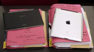 Imagen de archivo que muestra un Apple Ipad 2 y un Samsung Galaxy Tab