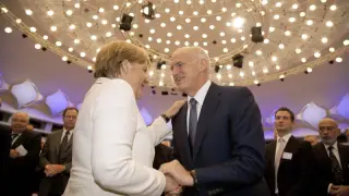 Merkel y Papandreu en el parlamento alemán