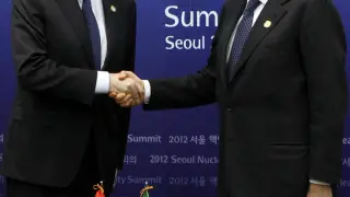 Rajoy y Mario Monti en Seúl