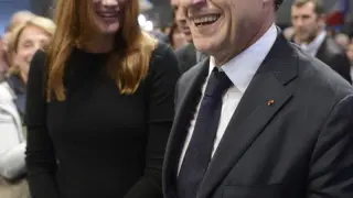 Sarkozy, junto a su esposa, Carla Bruni