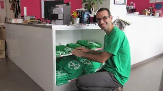 Una marea de 15.000 camisetas verdes