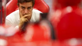 Alonso (Ferrari): "La prioridad  es coger puntos y acabar la carrera"