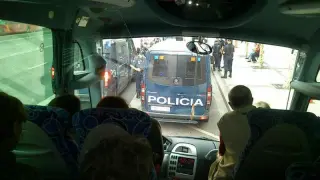 La Policía Nacional ha retenido el autobús que partía desde Zaragoza a Madrid.