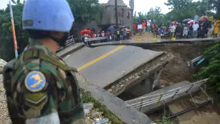 Un puente destruido por el huracán, en Haití.