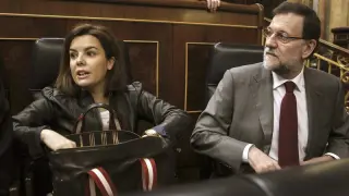 Rajoy y Sáenz de Santamaría, al inicio de la sesión de control al Ejecutivo este miércoles.