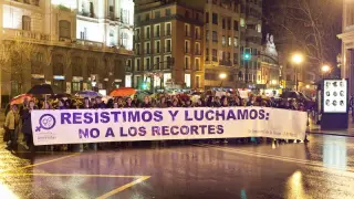 Cientos de personas reivindican en Zaragoza la igualdad de la mujer en el trabajo