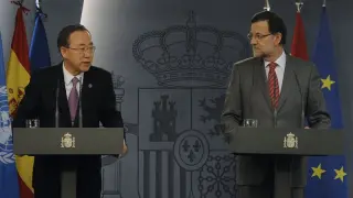 Rajoy y el secretario general de la ONU, Ban Ki Moon, en rueda de prensa.