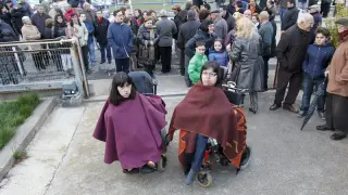 Concentración en apoyo de Miriam y Alba Escuín, dos hermanas discapacitadas de Teruel.