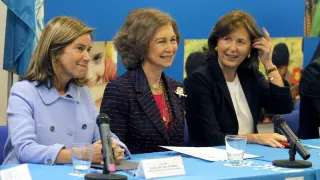 Mato, la Reina Doña Sofía y la presidenta del Comité Español de UNICEF, Consuelo Crespo