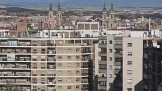 Zaragoza centra la venta de pisos en Aragón
