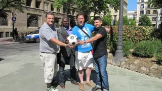Mariano Elallo, Quintino Paulo Da Silva, Leandro Piragini y José Andrade, presentando el Mundialito de 2012
